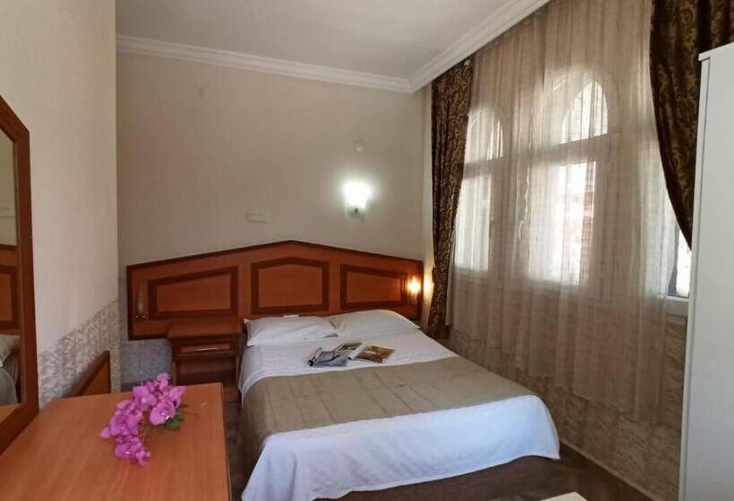 غرفة عائلية مطلّة علي البحر, Ideal Pansiyon