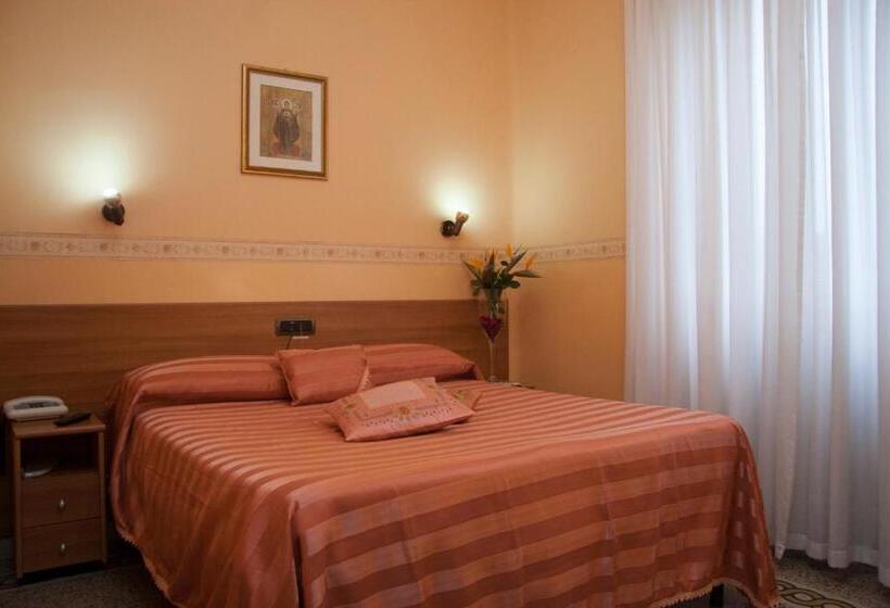 스탠다드 룸, Casa La Salle   Roma Vaticano