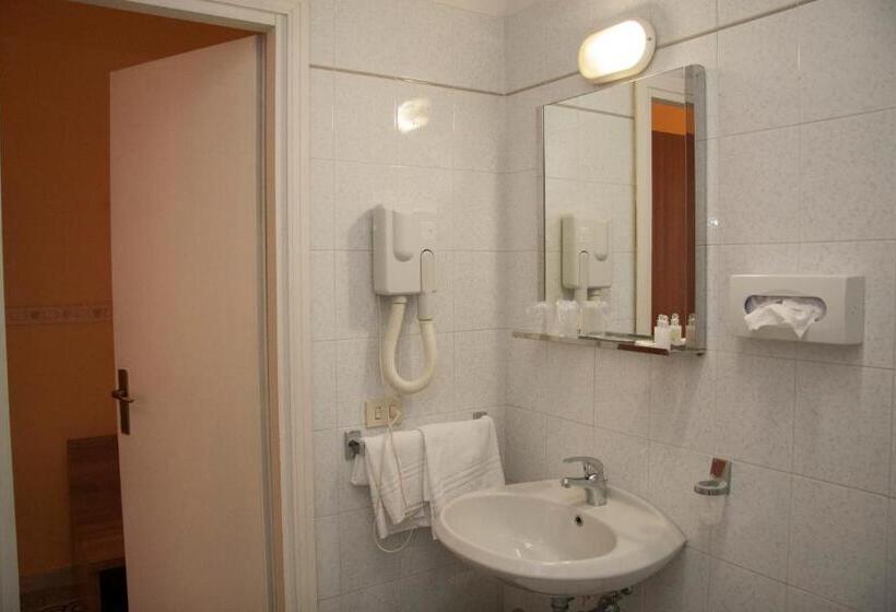 스탠다드 룸, Casa La Salle   Roma Vaticano