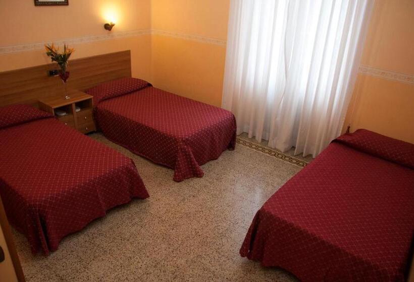 스탠다드 트리플 룸, Casa La Salle   Roma Vaticano