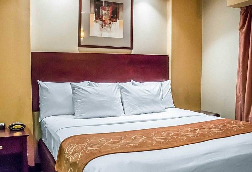 Люкс, Comfort Suites Perrysburg  Toledo South