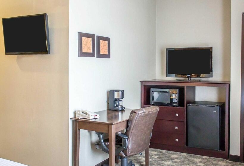 جناح, Comfort Suites Perrysburg  Toledo South