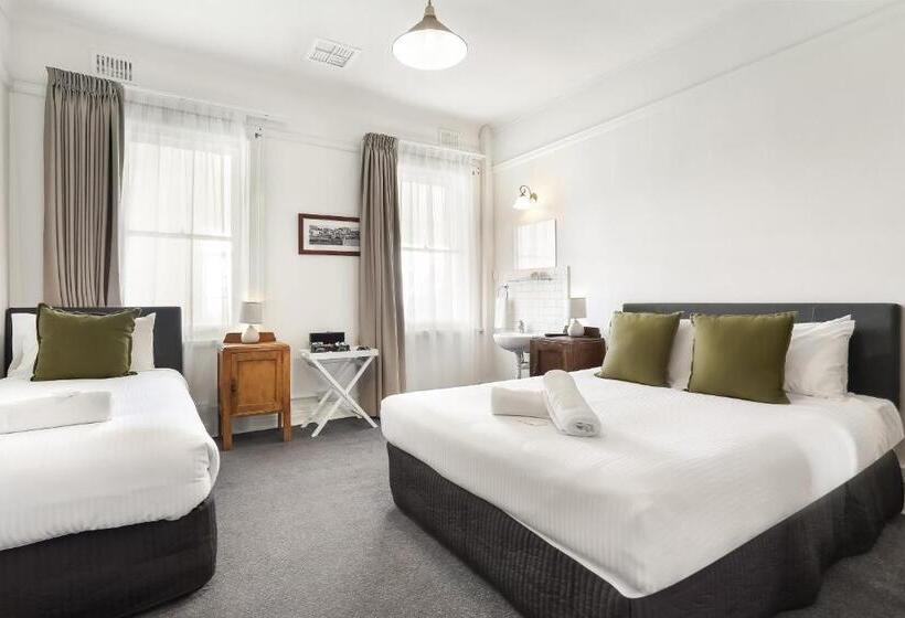 חדר משפחתי חדר אמבטיה משותף, Grand View