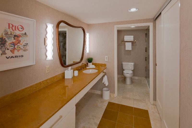 Люкс Кровать Кинг, Quality Suites La Grange