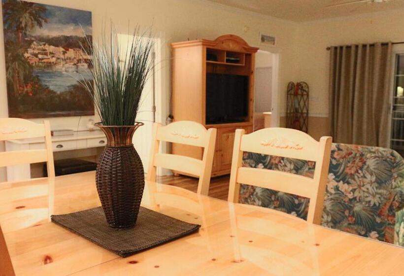 Вилла 3 Спальни, Myrtlewood Villas
