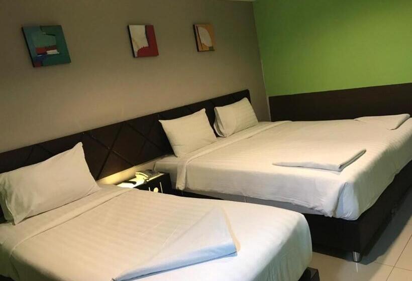 スーペリアトリプルルーム, Nest Boutique Resort