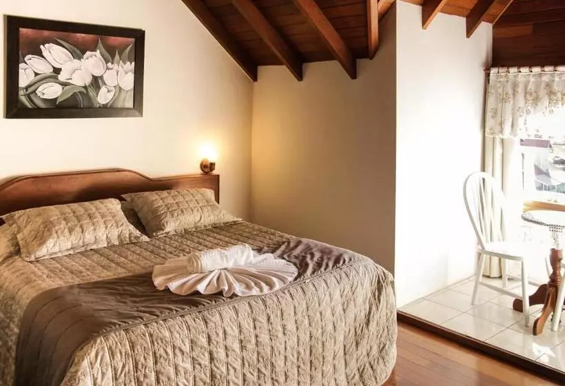 سوئیت جونیور با ماساژ آبی, Aconchego Da Serra