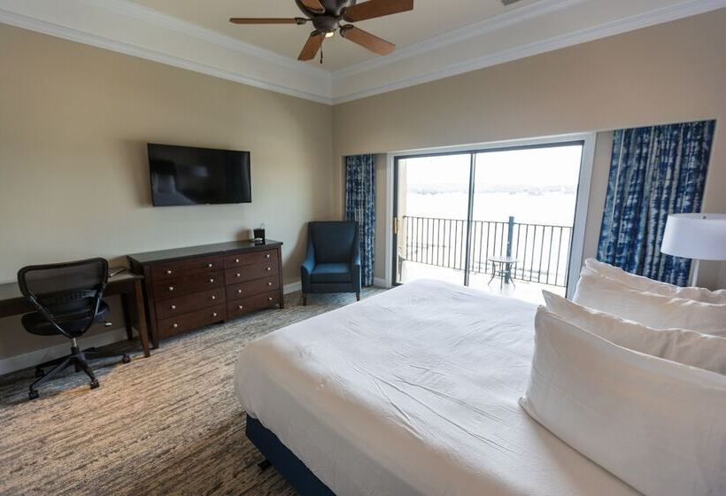 جناح, Camden On The Lake Resort