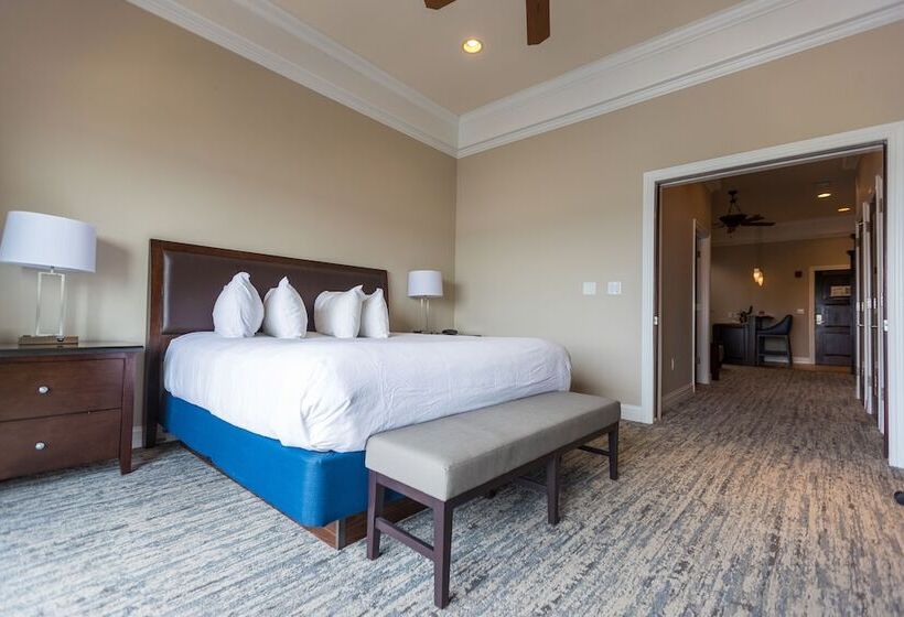 جناح, Camden On The Lake Resort