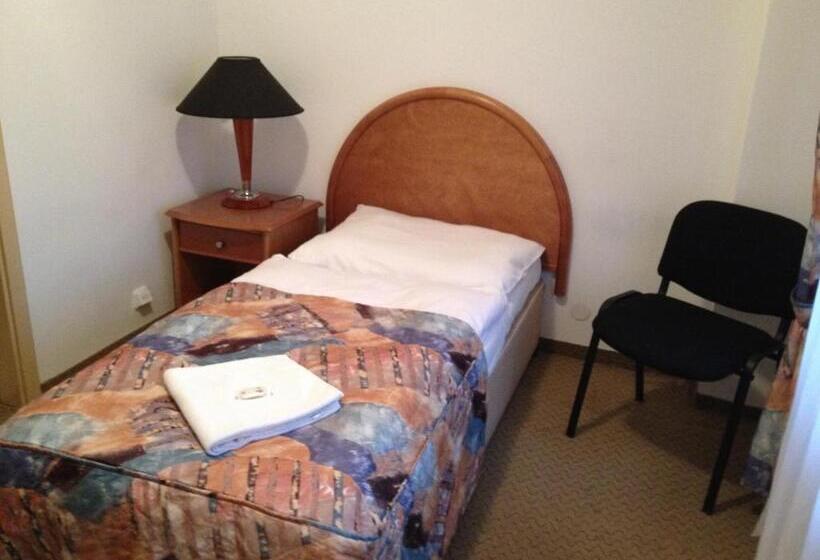 חדר סטנדרט יחיד, Chotol