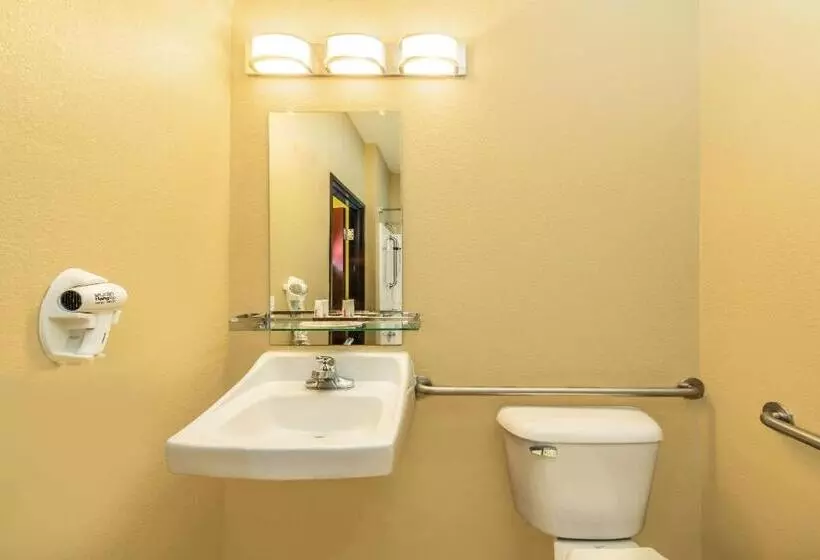 Standard-huone King-vuode, Days Inn By Wyndham Rockdale Texas