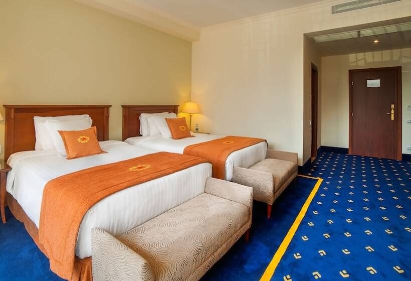 اتاق خانوادگی با چشم‌انداز باغ, Kobuleti Georgia Palace Hotel & Spa