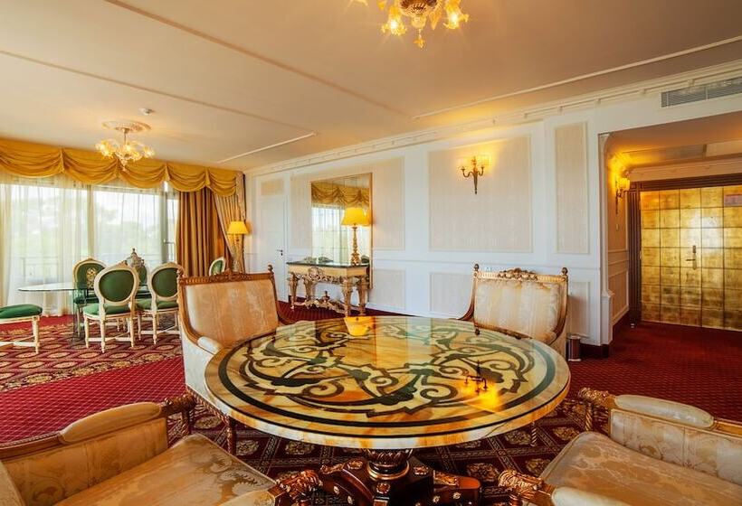 سوئیت پرزیدنت, Kobuleti Georgia Palace Hotel & Spa