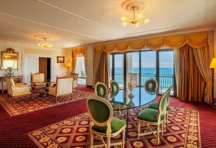 سوئیت پرزیدنت, Kobuleti Georgia Palace Hotel & Spa