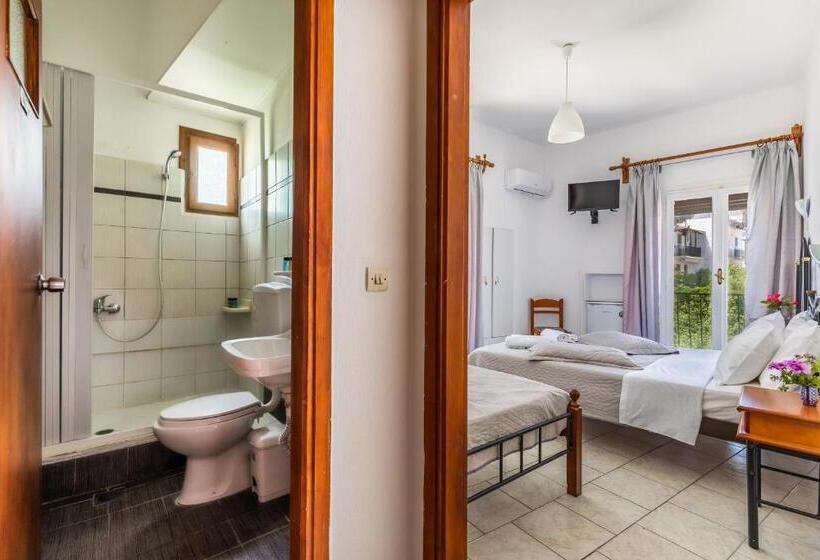 اتاق استاندارد سه نفره, Regina