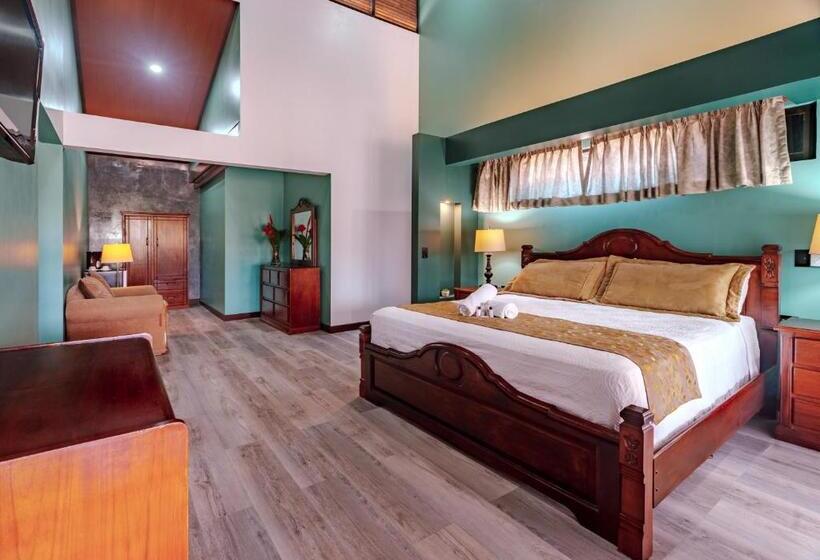 سوییت, Villa Florencia