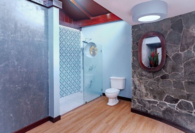 سوییت, Villa Florencia