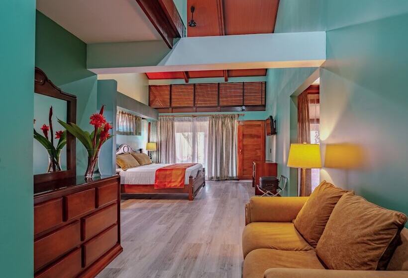 سوییت, Villa Florencia