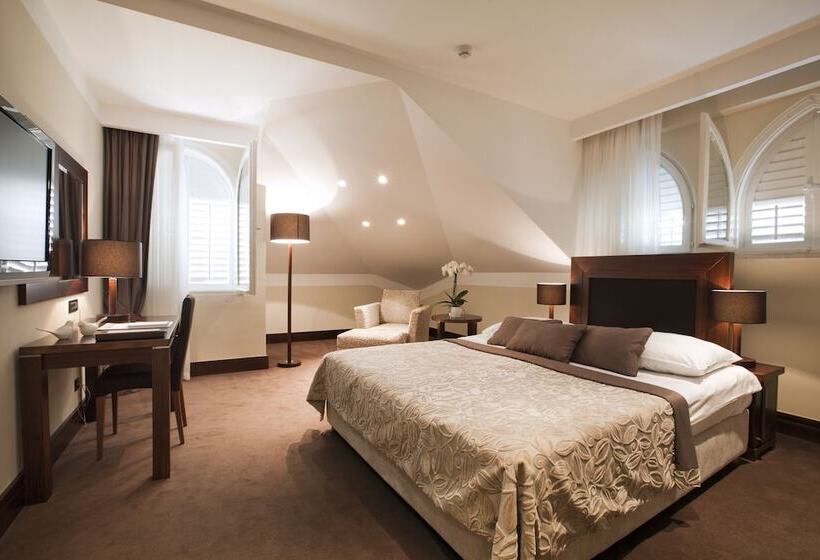 オーシャンビューデラックススイート, Villa Orsula