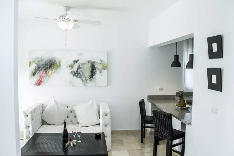 استودیوی استاندارد, Karibo Punta Cana
