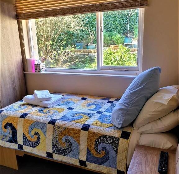 标准单人间, Avoncourt Lodge