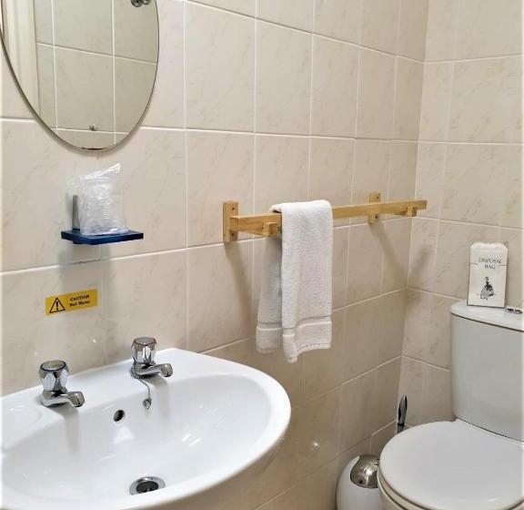 标准单人间, Avoncourt Lodge