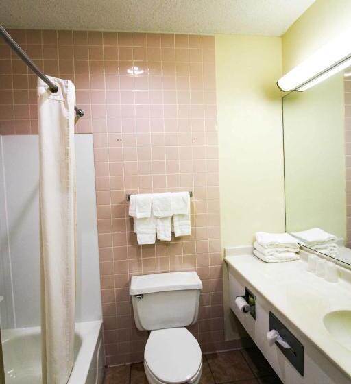 غرفه قياسيه سريرين مزدوجين, Fairbridge Inn And Suites West Point