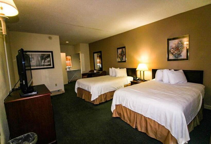 Номер Стандарт 2 Двуспальные Кровати, Fairbridge Inn And Suites West Point