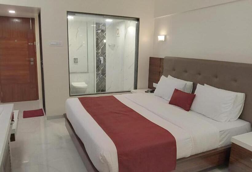 Номер Премиум, Milan International