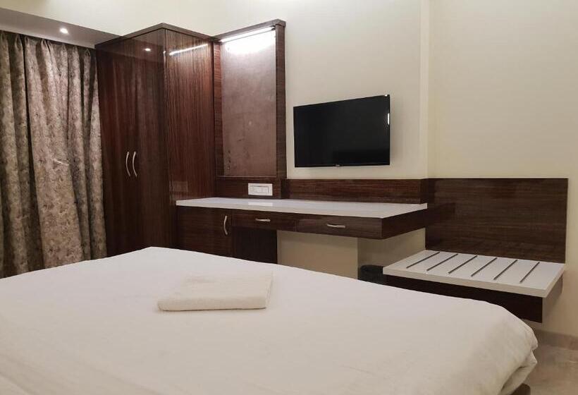 Номер Deluxe, Milan International