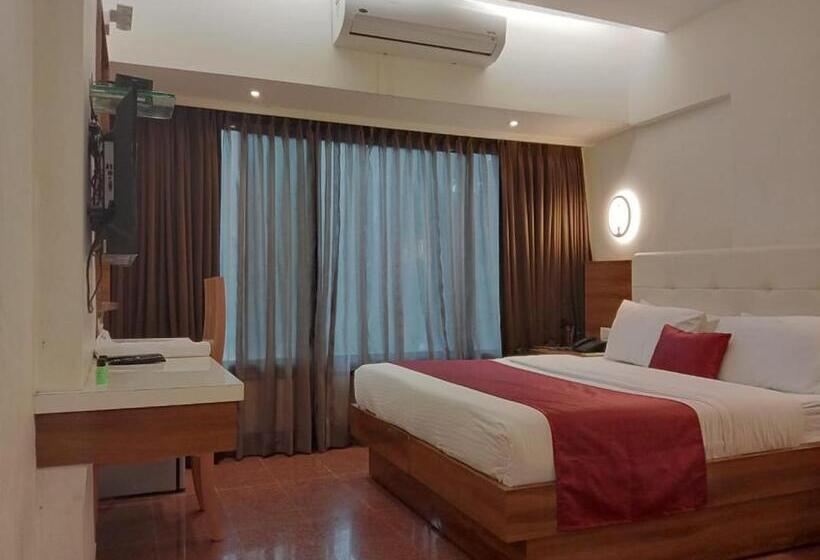 Номер Deluxe, Milan International