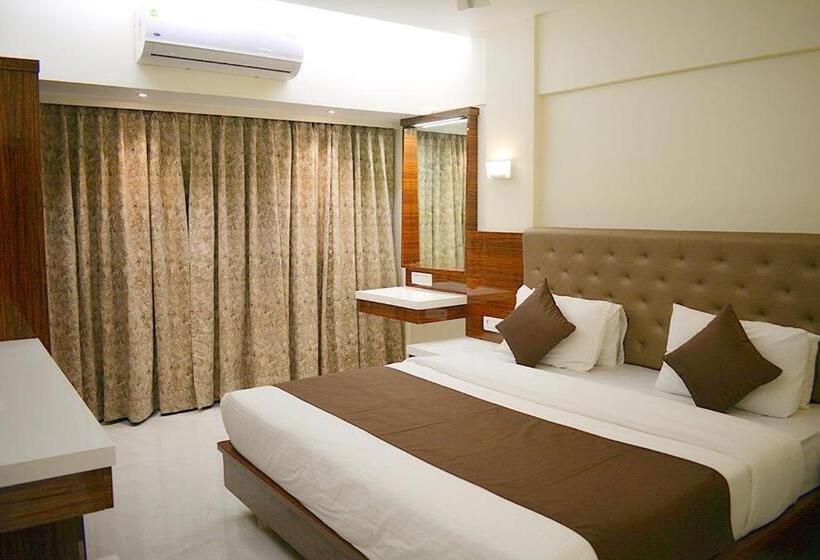 Номер Deluxe, Milan International