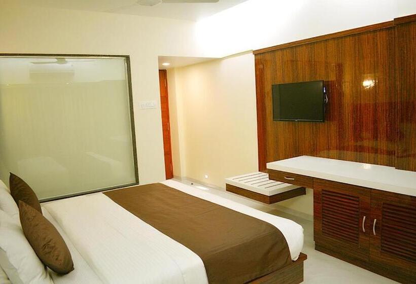 Номер Deluxe, Milan International