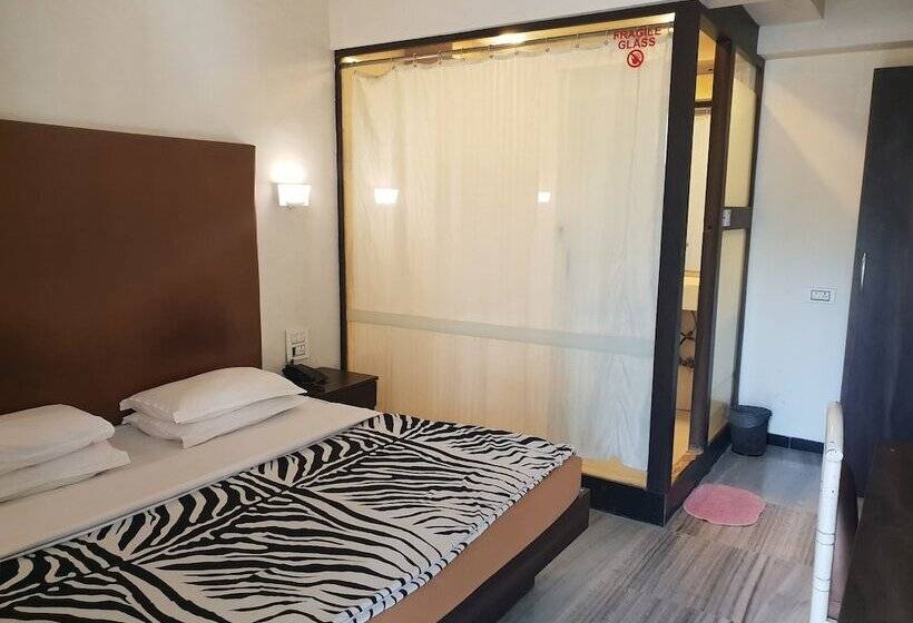 Номер Economy, Milan International