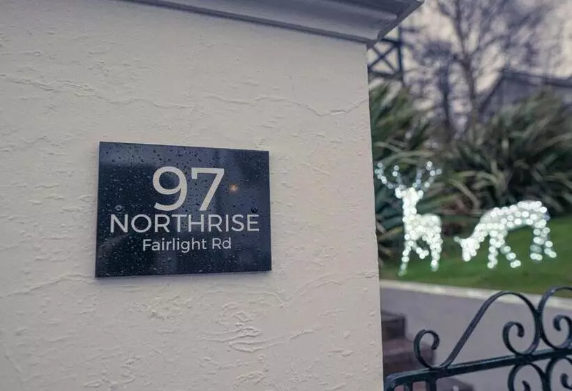 庭の見えるシングルルーム, Northrise Retreat
