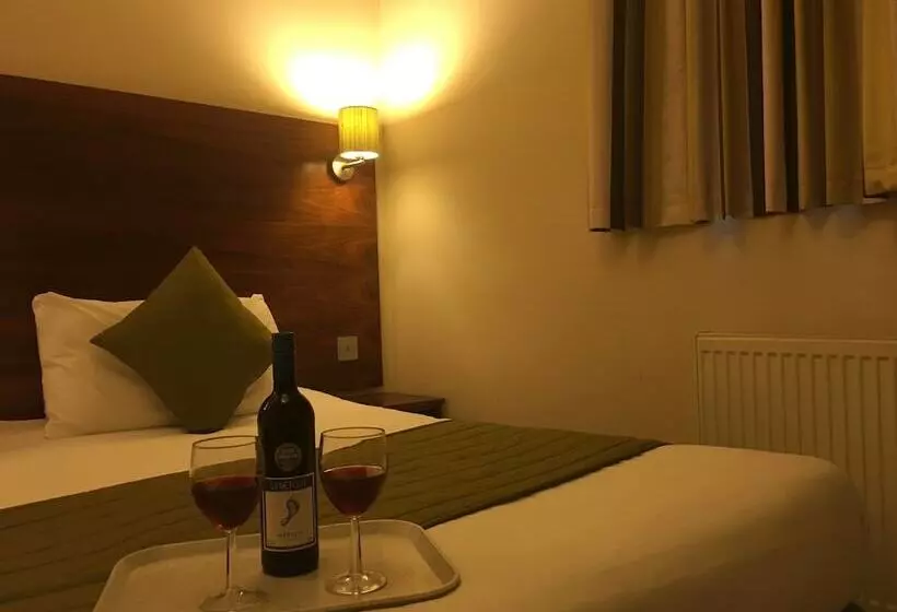 اتاق استاندارد, Stockwood Hotel   Luton Airport