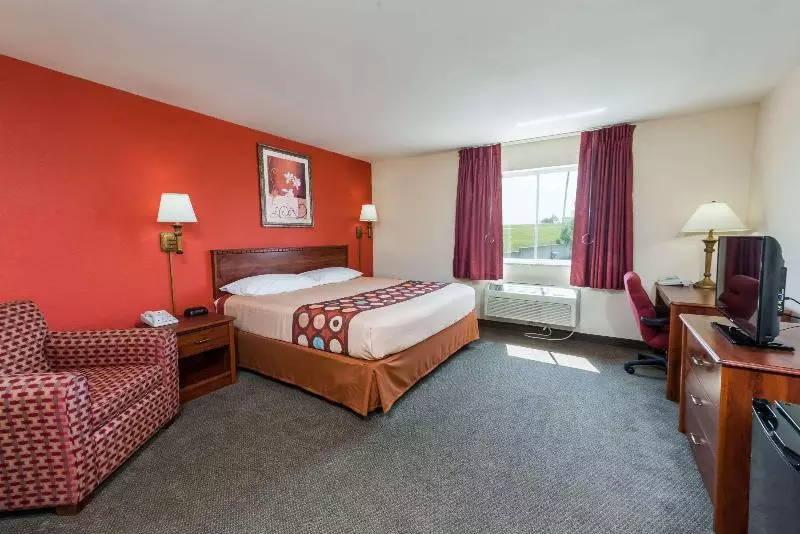 キングサイズベッドのスタンダードルーム, Super 8 By Wyndham St Robert Ft Leonard Wood Area