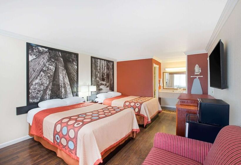 标准间, Super 8 By Wyndham Ukiah