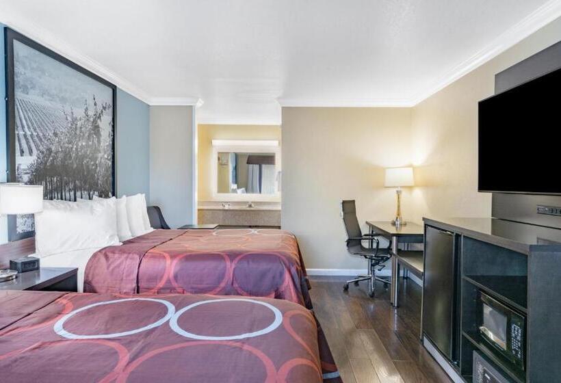 标准间, Super 8 By Wyndham Ukiah