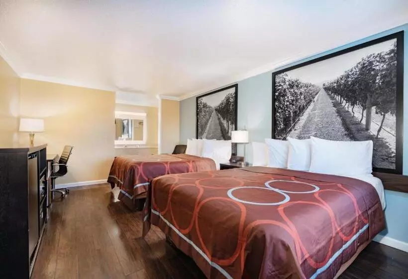 Standard-invahuone, Super 8 By Wyndham Ukiah