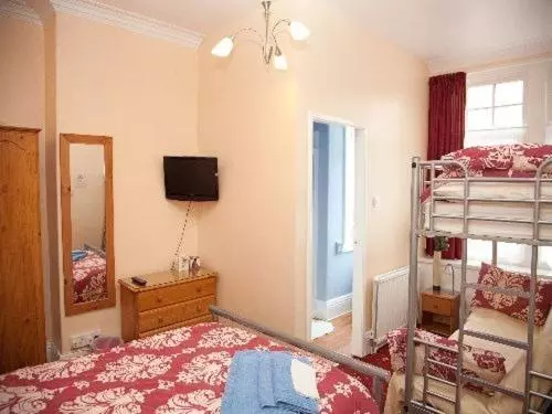 اتاق استاندارد سه نفره, The Meltham Guesthouse Scarborough