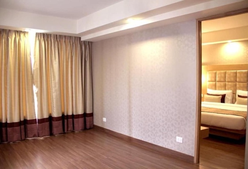 Номер Superior, K Hotel