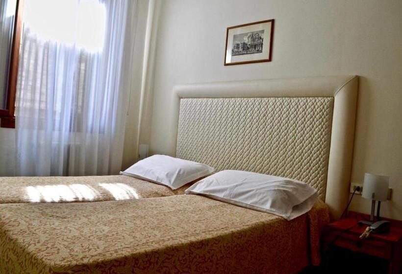 חדר סטנדרט חדר אמבטיה משותף, Locanda Silva