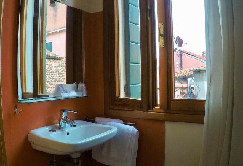 חדר סטנדרד יחיד חדר אמבטיה משותף, Locanda Silva