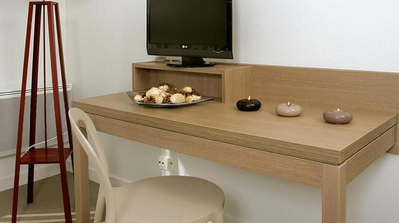 إستوديو قياسى, Terres De France   Appart Hotel Quimper Bretagne