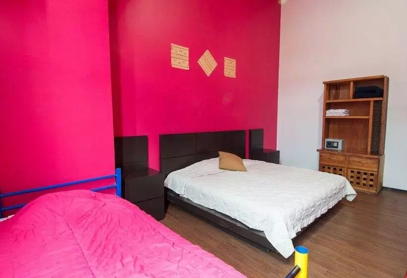 バス共有のスタンダードルーム, Hostal Amigo