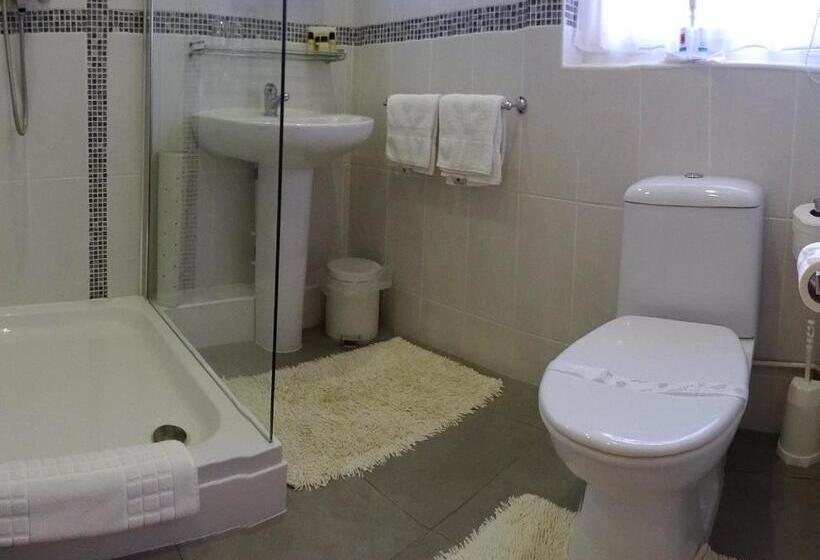 Номер Стандарт, The Chudleigh