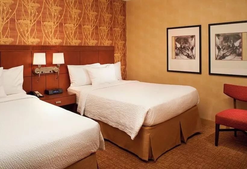 سوییت, Courtyard By Marriott Chicago Waukegan/gurnee