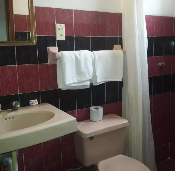 اتاق استاندارد, Doralba Inn