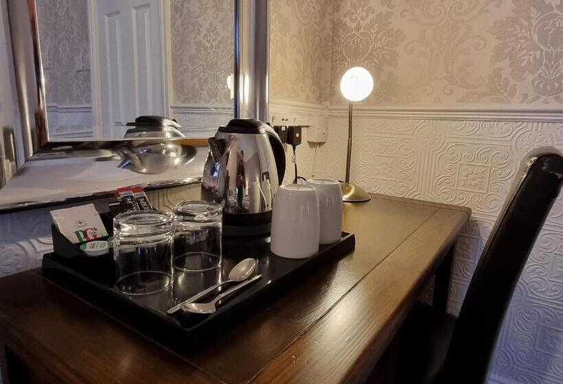 스탠다드 트리플 룸, Fairlawn House